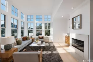 Photo #5: 422703087 Listing