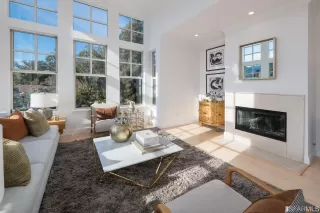 Photo #6: 422703087 Listing