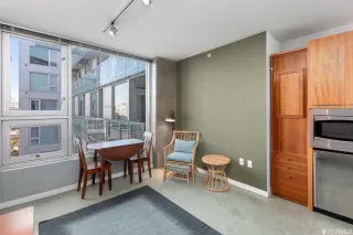 Photo #3: 422703112 Listing