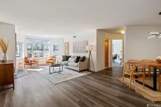 Photo #2: 422703389 Listing