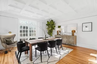 Photo #4: 422703448 Listing