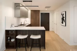 Photo #3: 422703561 Listing