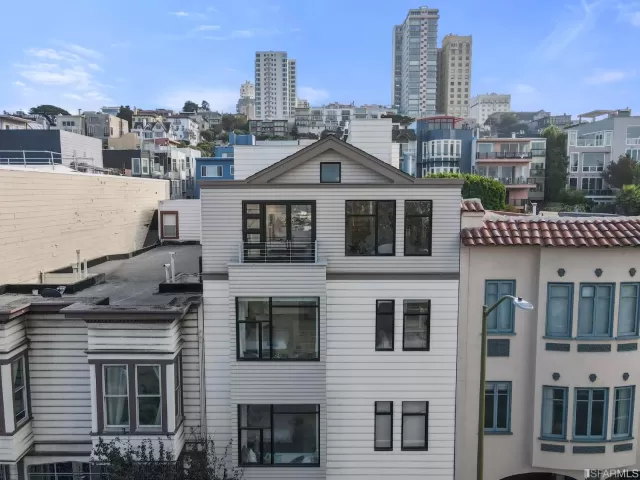 MLS: 422703651 Condo For Sale