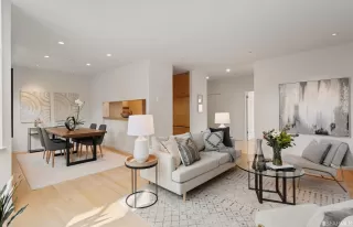 Photo #5: 422704039 Listing