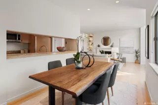 Photo #6: 422704039 Listing