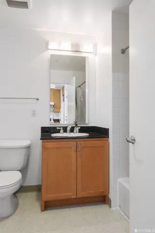 Photo #6: 422704331 Listing 