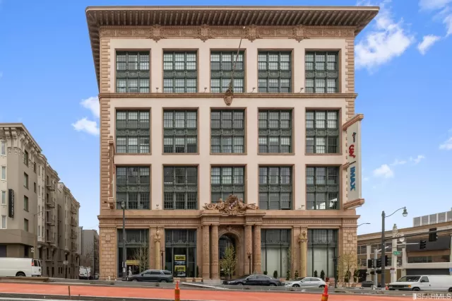 MLS: 422705576 Condo For Sale