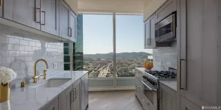 Photo #4: 422705807 Listing