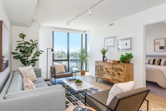 MLS: 422706317 Condo For Sale