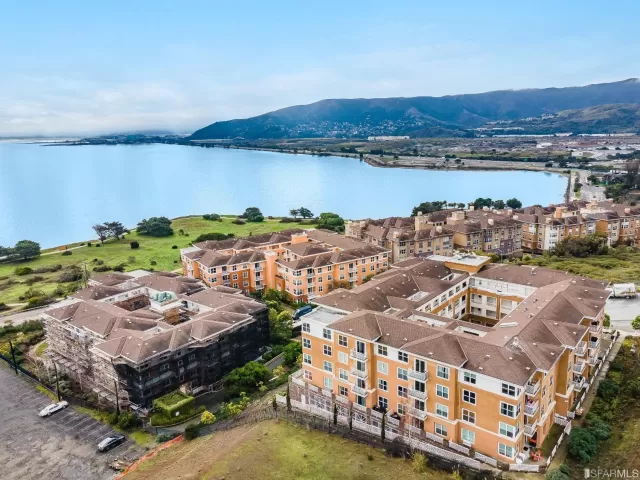 MLS: 422706734 Condo For Sale