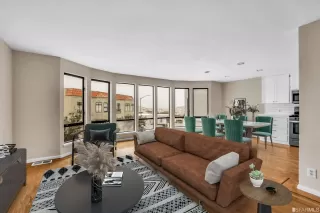 Photo #4: 422707575 Listing 