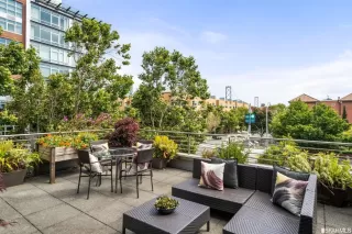 Photo #3: 422707639 Listing