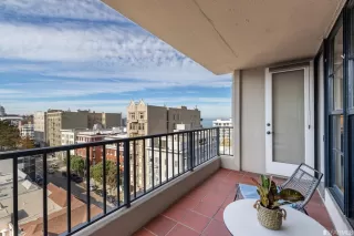 Photo #2: 422708510 Listing