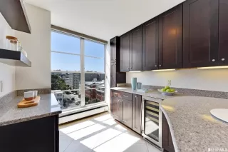 Photo #6: 422708510 Listing