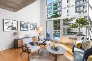 Photo #4: 422708702 Listing 