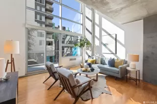 Photo #5: 422708702 Listing 