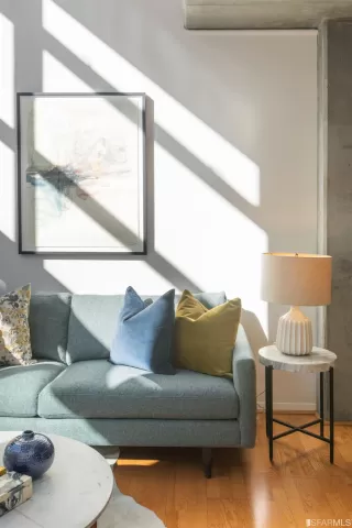 Photo #6: 422708702 Listing 