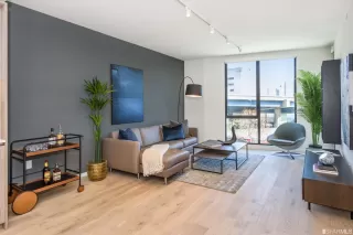 Photo #5: 422708849 Listing 