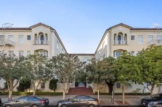 Photo #3: 422709030 Listing