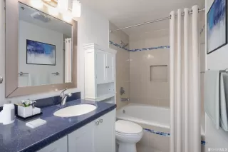 Photo #6: 422709183 Listing