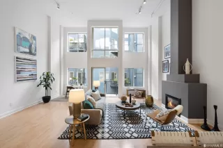 Photo #3: 422709370 Listing