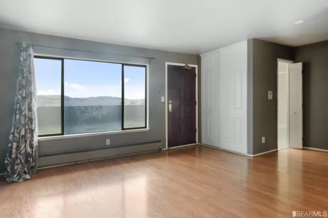 MLS: 422709863 Condo For Sale