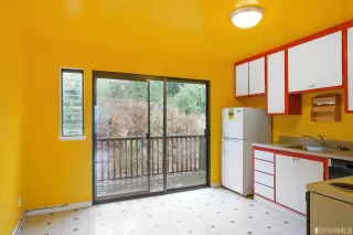 Photo #3: 422709863 Listing 