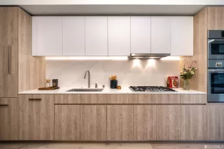 Photo #4: 422710072 Listing 