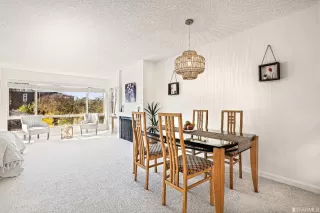 Photo #1: 422710077 Listing