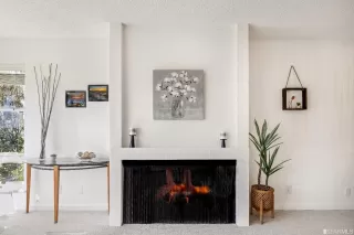 Photo #3: 422710077 Listing