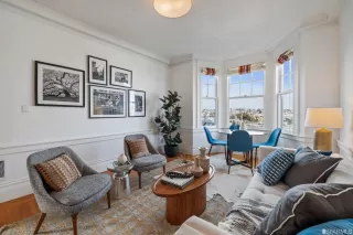 Photo #1: 422710088 Listing