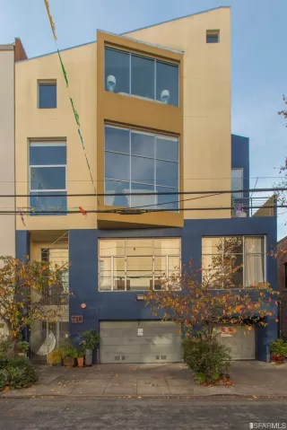 Photo #2: 422710509 Listing