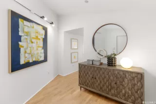 Photo #3: 422710509 Listing