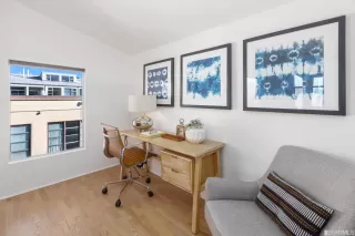 Photo #4: 422710509 Listing