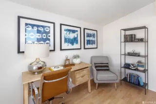 Photo #5: 422710509 Listing