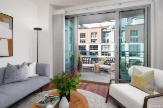 Photo #4: 422710535 Listing