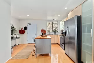 Photo #5: 422711287 Listing 