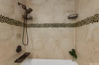 Photo #6: 422711406 Listing