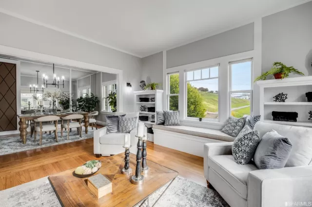 MLS: 422711439 Condo For Sale