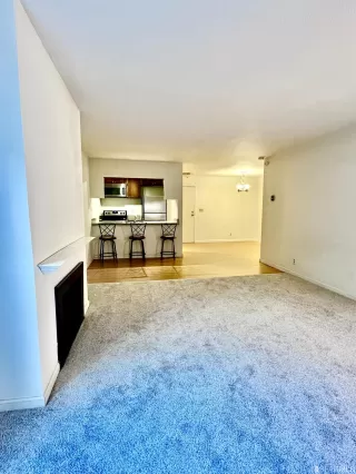 Photo #5: 422711450 Listing 