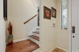 Photo #2: 422711577 Listing