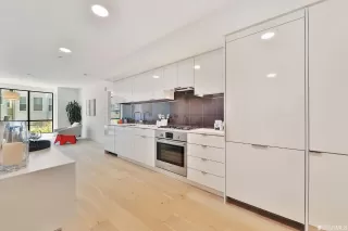 Photo #1: 422711755 Listing 