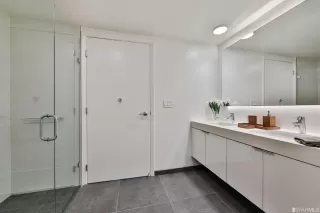 Photo #6: 422711755 Listing 