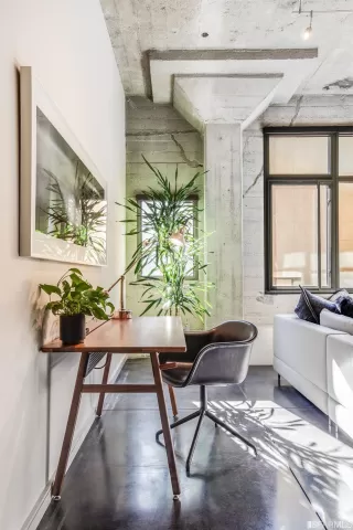 Photo #6: 422712037 Listing