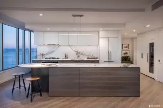 Photo #1: 422712314 Listing