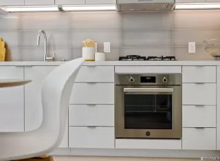 Photo #3: 422712479 Listing