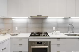 Photo #3: 422712481 Listing