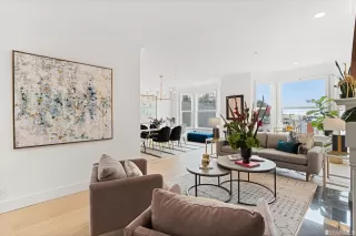 Photo #6: 422712591 Listing