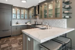 Photo #4: 422712606 Listing 