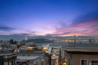 Photo #2: 422713369 Listing